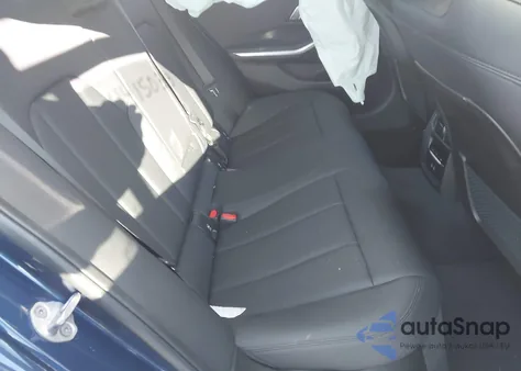 2021 BMW 330I xDrive z USA, uszkodzony, nr VIN 3MW5R7J03M8C02195